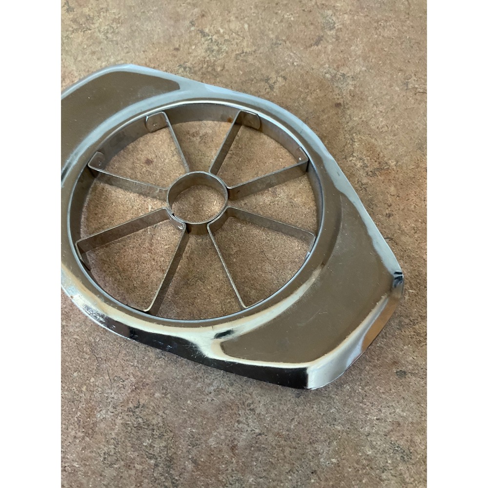 Stainless Steel Apple Slicer Corer 8 Blade Metal Wedger Cutter Silver vintage - Picture 3 of 4